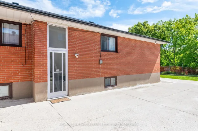 Additional image 39 of 24 Archway Cres