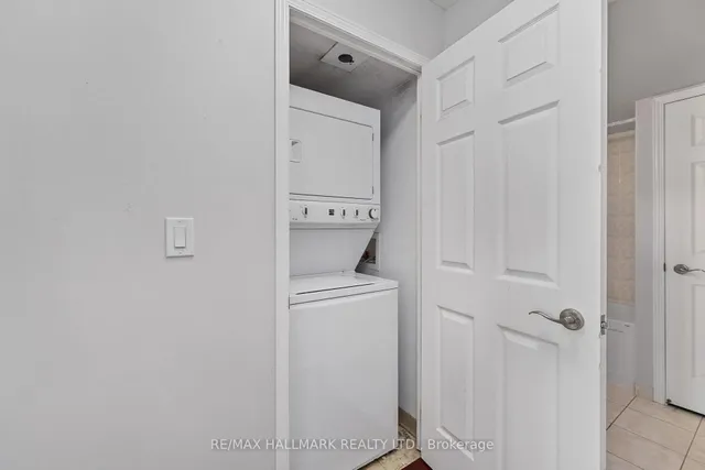 Additional image 23 of 68 Grangeway Ave Unit 909