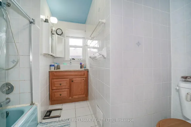 Additional image 26 of 16 Araman Dr