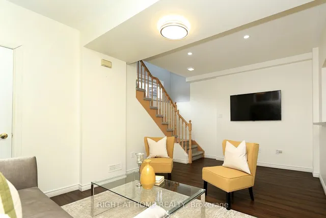 Additional image 26 of 28 Legend Lane