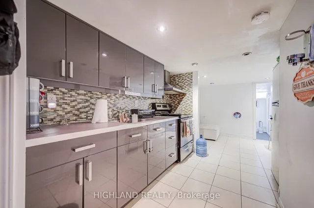 Additional image 22 of 123 Russett Ave