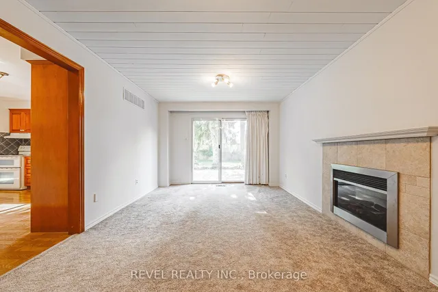 Additional image 11 of 594 Moorelands Cres