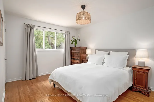 Additional image 16 of 406 Oakwood Dr