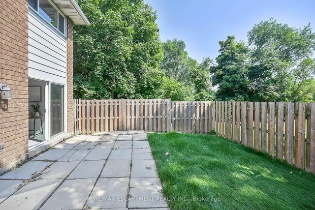 Additional image 37 of 125 Limeridge Rd Unit 8