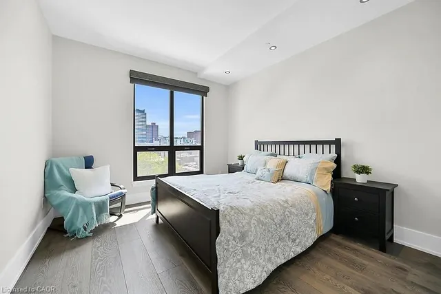 Additional image 28 of 181 James St Unit 804