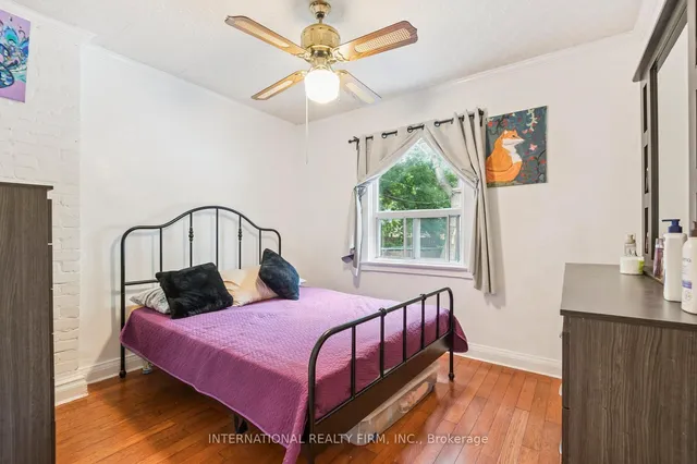 Additional image 11 of 1982 Lawrence Ave