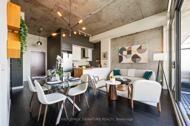 90 Broadview Ave Unit PH-913