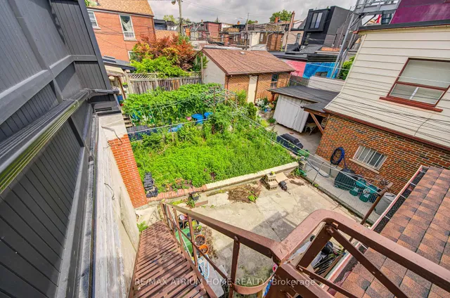 Additional image 46 of 1000 Dundas St