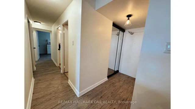 Additional image 30 of 45 Sunrise Ave Unit 904