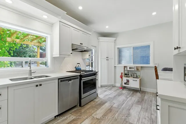 Additional image 12 of 165 Burris St