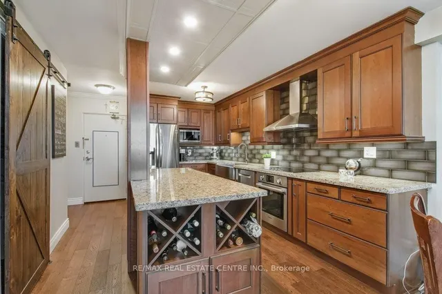 Additional image 14 of 81 Millside Dr Unit 903