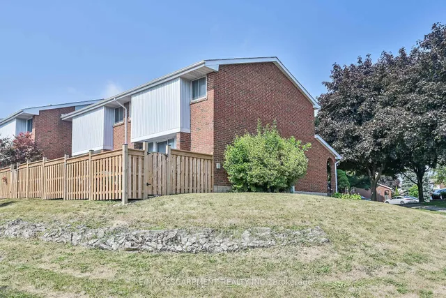 Additional image 22 of 25 Redbury St Unit 18