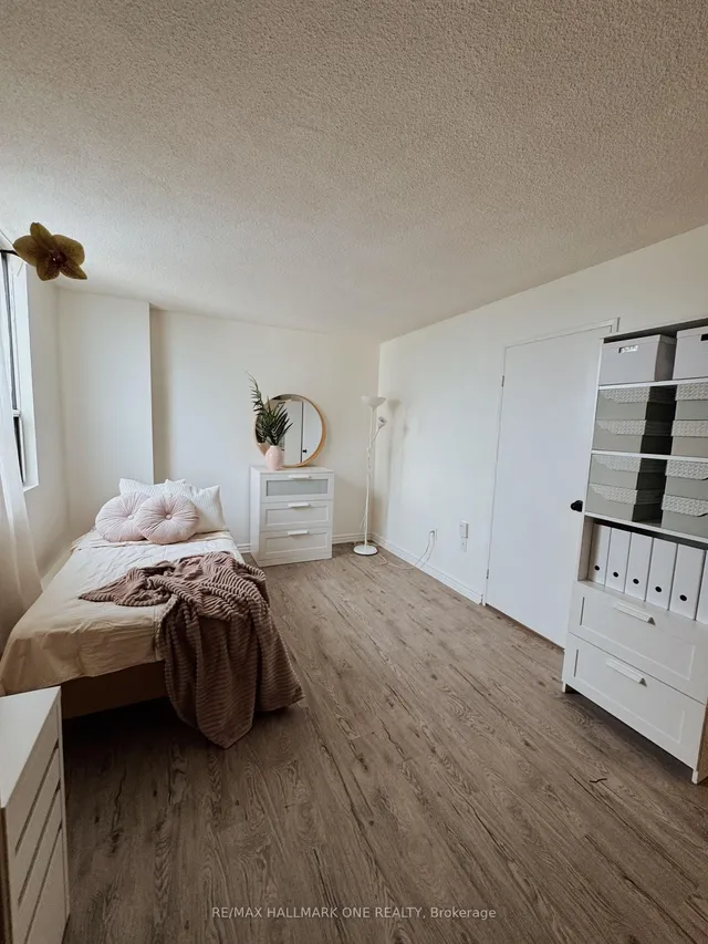 Additional image 13 of 45 Sunrise Ave Unit 904