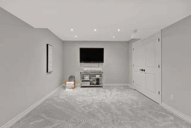 Additional image 37 of 2997 Glover Lane Unit 19