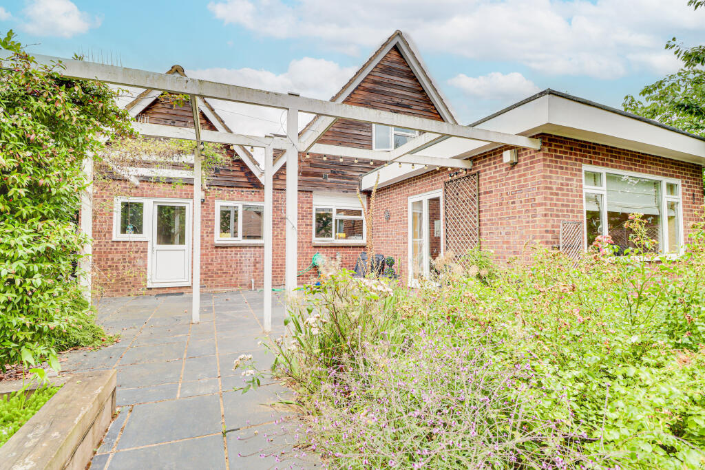 Additional image 21 of Penn Road, Park Street, St Albans, AL2