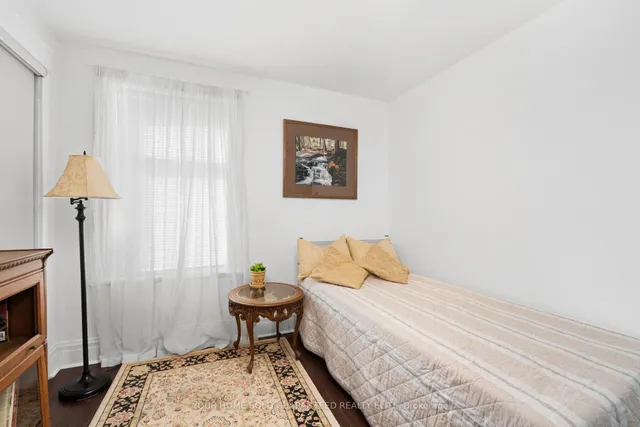 Additional image 19 of 46 Newton Ave