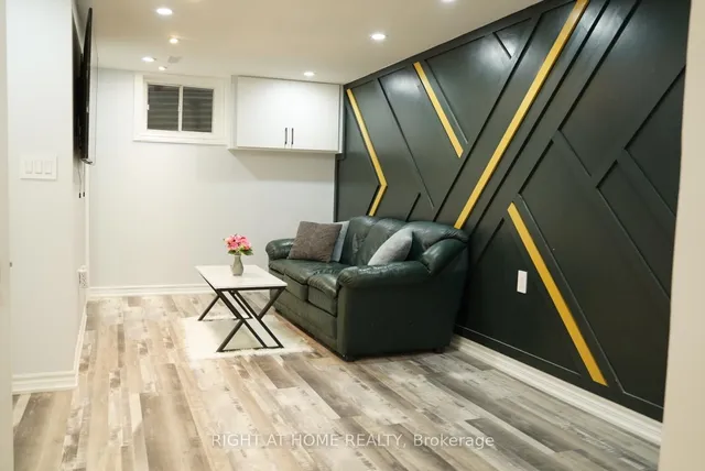 Additional image 24 of 51 Vodden Crt