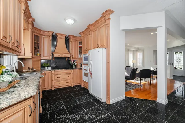 Additional image 11 of 59 Hullen Cres