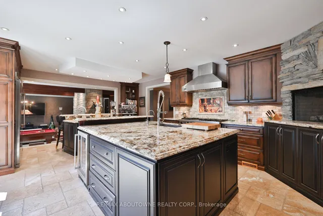 Additional image 33 of 24 School St