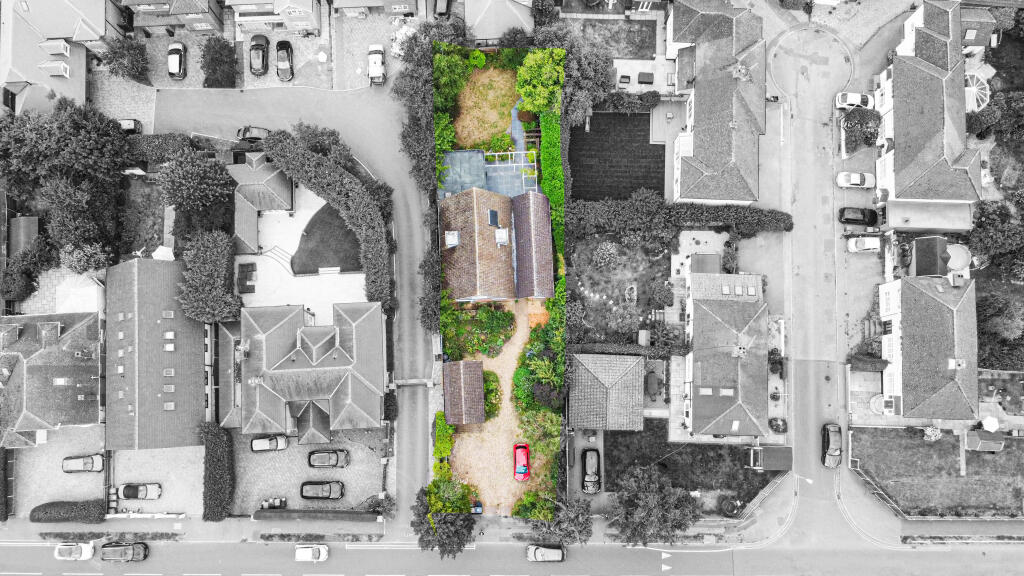 Additional image 2 of Penn Road, Park Street, St Albans, AL2