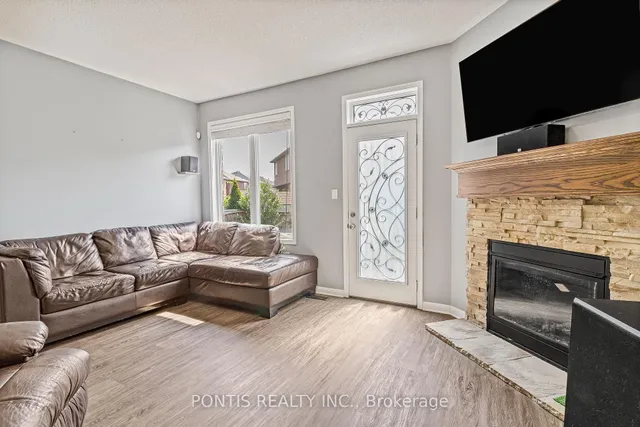 Additional image 19 of 25 FRANCIS LUNDY St