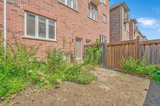 Additional image 39 of 21 Kayak Hts