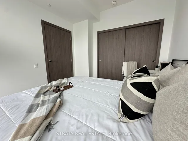 Additional image 7 of 19 Bathurst St Unit 3915