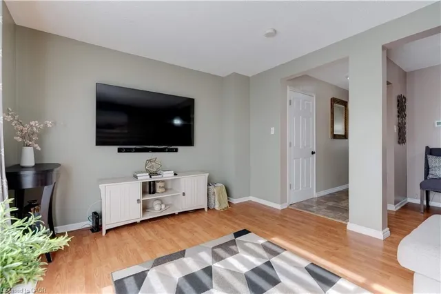 Additional image 19 of 1190 Upper Ottawa St Unit 43