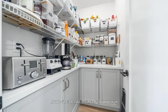 Additional image 8 of 89 Lloyminn Ave