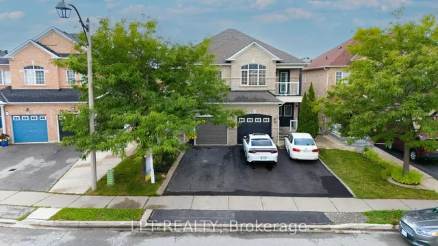 78 Dewridge Crt