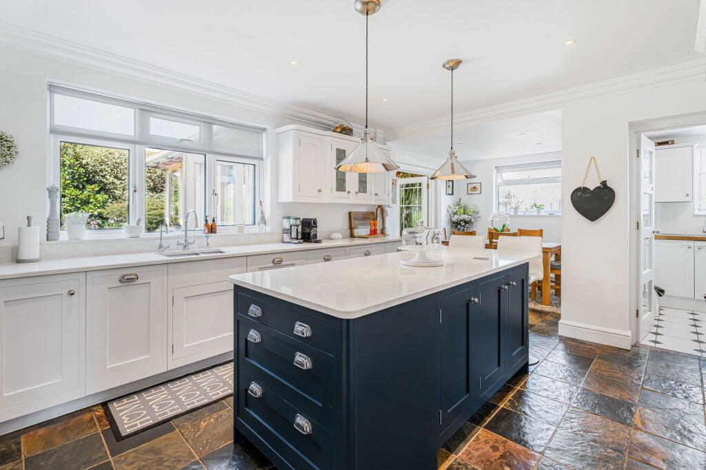 Additional image 11 of Park Street Lane,Park Street,St. Albans,AL2 2AL