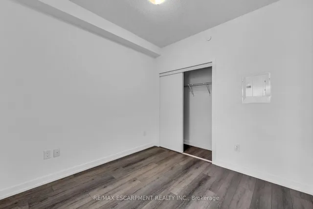 Additional image 9 of 470 Dundas St Unit 220