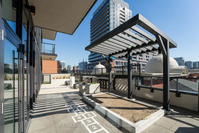 Additional image 30 of 270 Dufferin St Unit 413