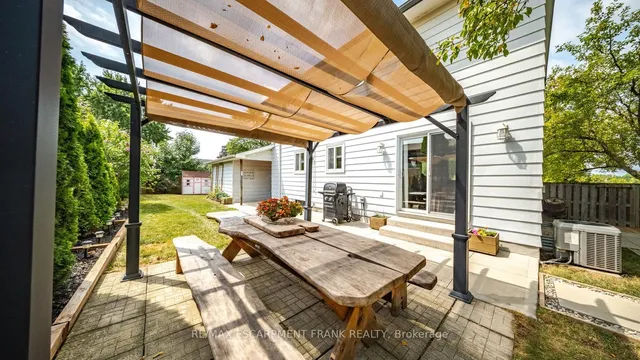 Additional image 30 of 1 YORKDALE Cres