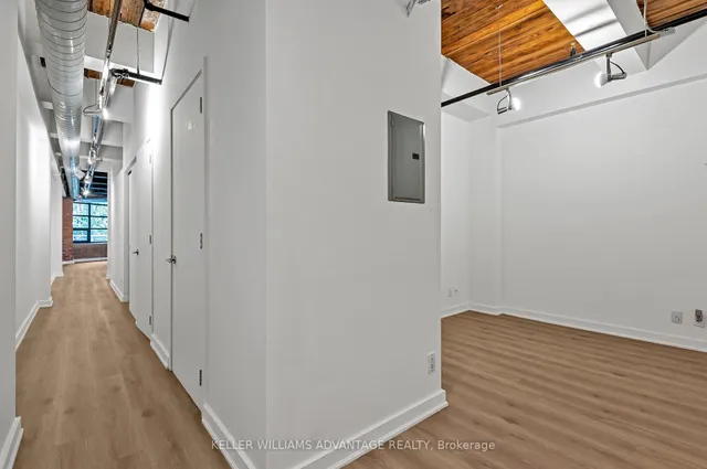 Additional image 18 of 43 Hanna Ave Unit 207