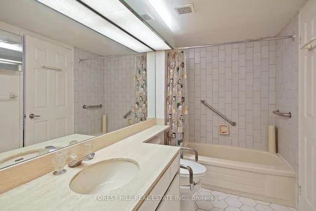 Additional image 22 of 130 Carlton St Unit 1101