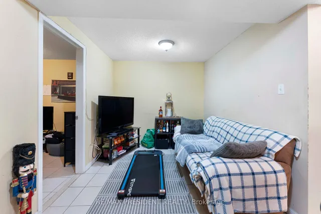 Additional image 33 of 26 Mattari Crt