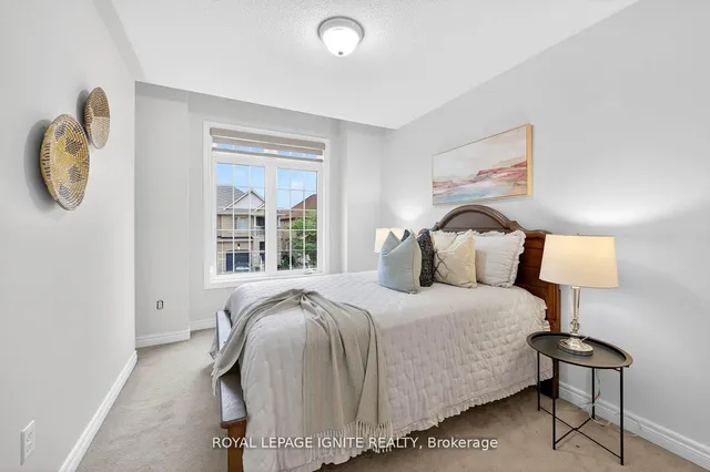 Additional image 29 of 24 Micarta Ave