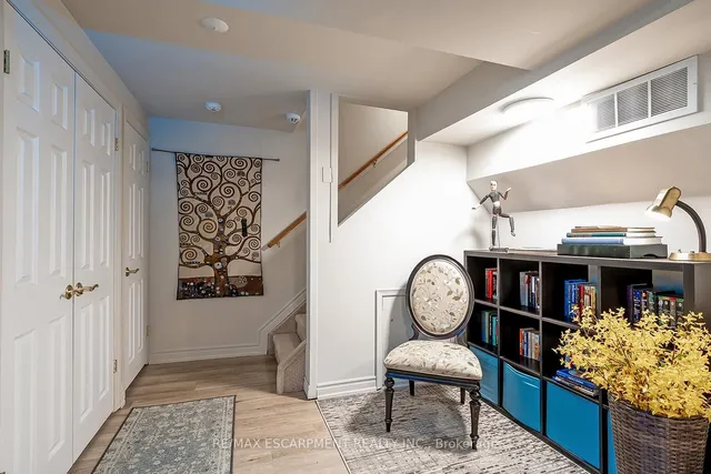 Additional image 30 of 1580 Kern's Rd Unit 5