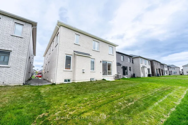 Additional image 36 of 35 Academy Dr