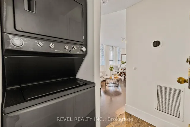 Additional image 23 of 36 James St Unit 803