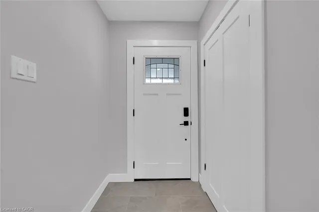 Additional image 4 of 441 Elmwood Ave