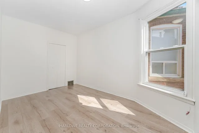 Additional image 22 of 1812 Dufferin St