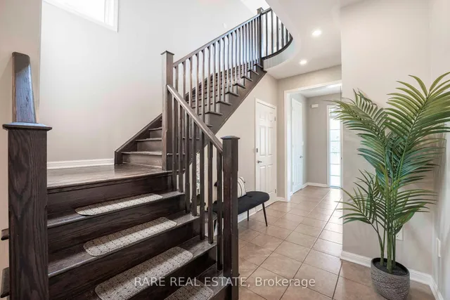 Additional image 7 of 953 Rigo Cross