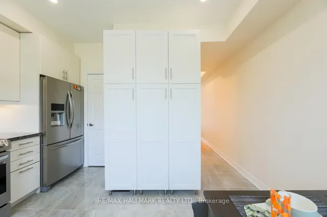 Additional image 5 of 3757 B St Clair Ave