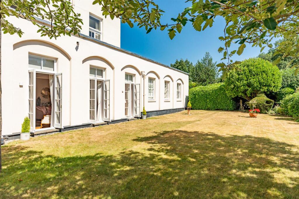 Additional image 22 of Tewin Water House, Tewin Water, Digswell