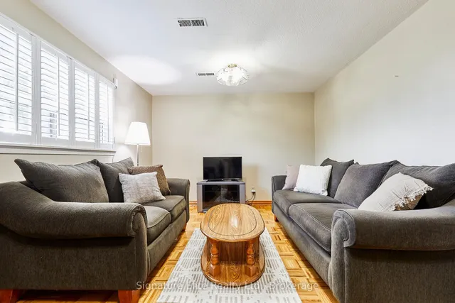 Additional image 30 of 4 Cora Cres