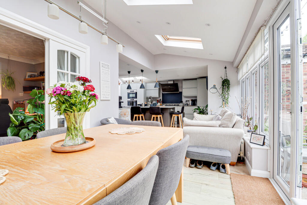 Additional image 20 of Springfield Crescent, Harpenden, Hertfordshire, AL5