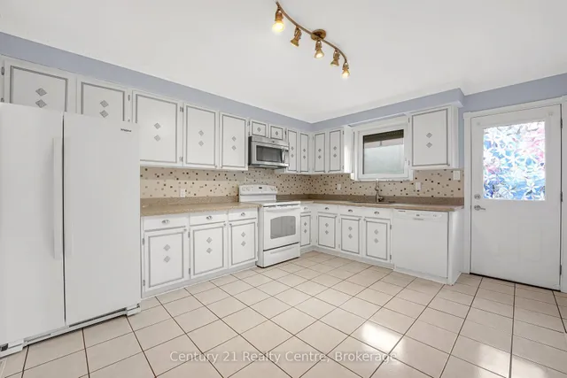 Additional image 11 of 3233 Monica Dr