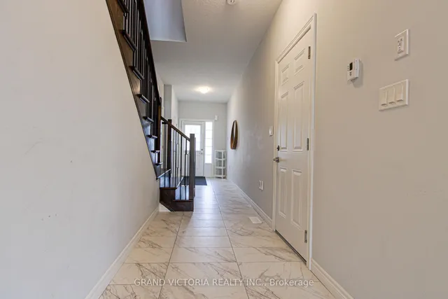 Additional image 23 of 28 Zoe Lane